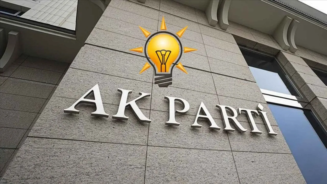 AK Parti İzmir’de 5 ilçe başkanı görevden alındı!