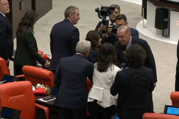 TBMM’de kritik zirve: Erdoğan ve Bahçeli, DE... TBMM’de kritik zirve: Erdoğan ve Bahçeli, DE...