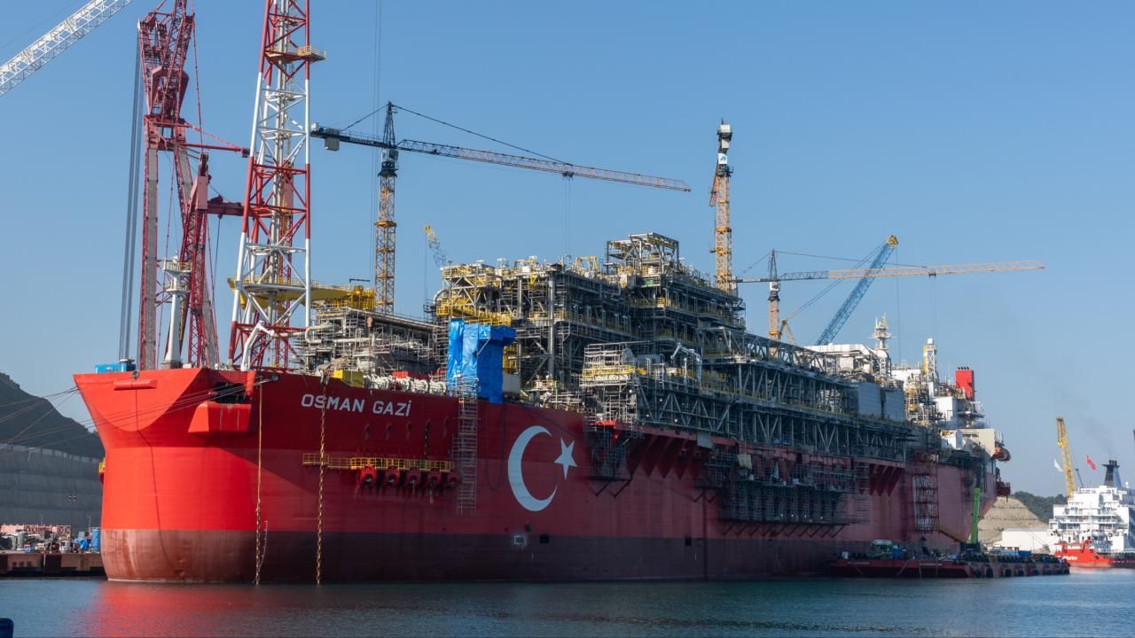 Mavi Vatan’da tarihi gün: Osman Gazi görev yerine uğurlandı